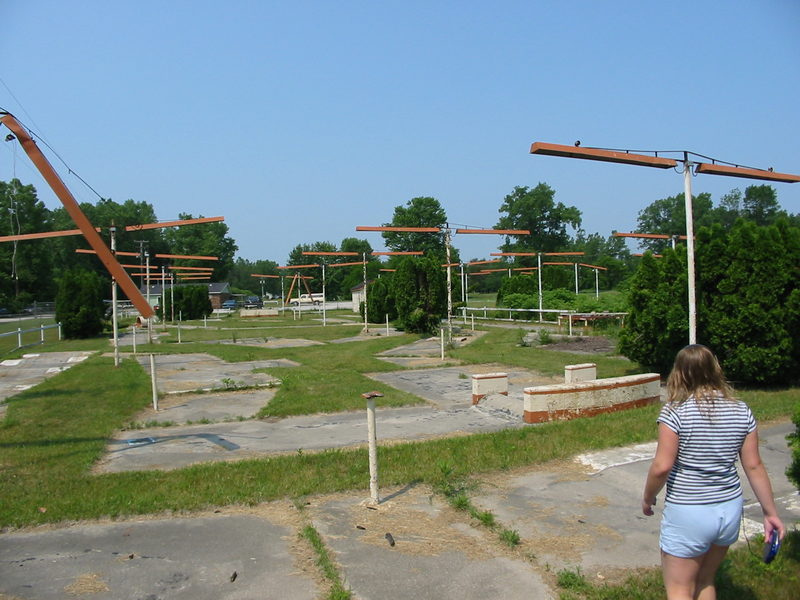Lakeshore Putt-Putt Golf - June 2002 (newer photo)
